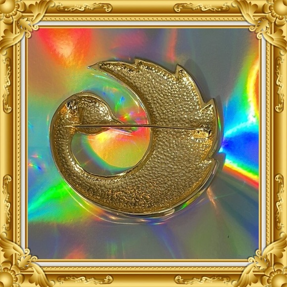 💕Beautiful Vintage Cream Blue & Gold Swan Brooch💕 - Picture 2 of 5